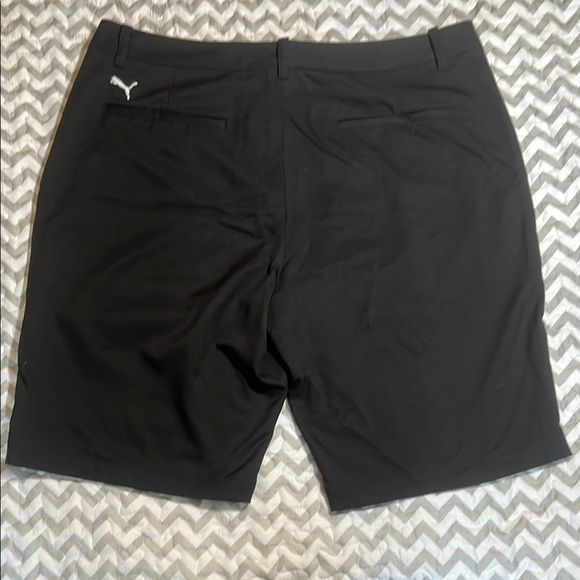 Puma Men's Black Activewear Shorts sz 36 - Picture 8 of 9